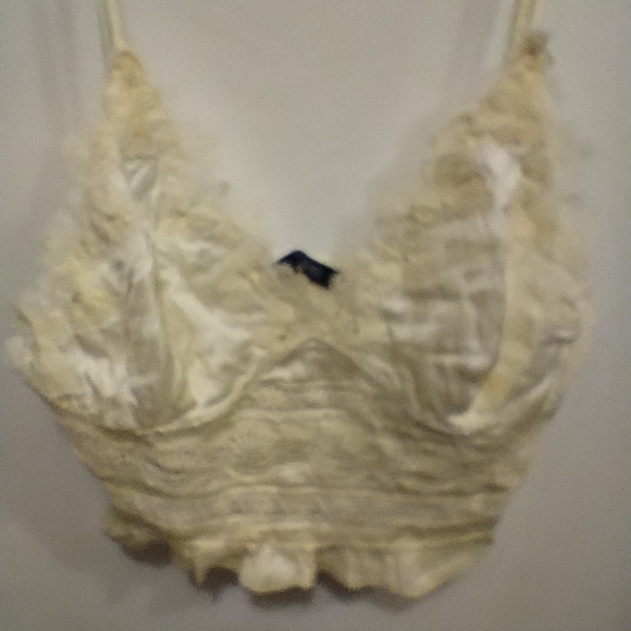 Zara Cream Lace Bralette - Picture 6 of 10
